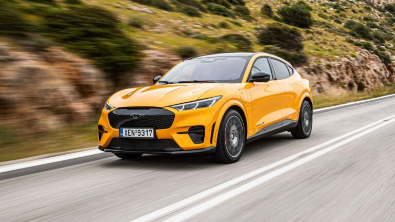 Ford Mustang Mach-E: Με μηδενικό χρόνο παράδοσης και μηνιαίο μίσθωμα 389 ευρώ