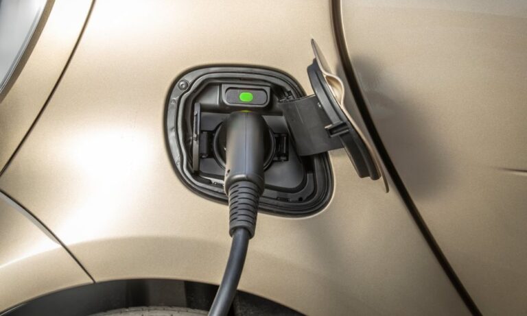 Κινούμαι Ηλεκτρικά 3: Νέες επιδοτήσεις πήραν 1.392 δικαιούχοι