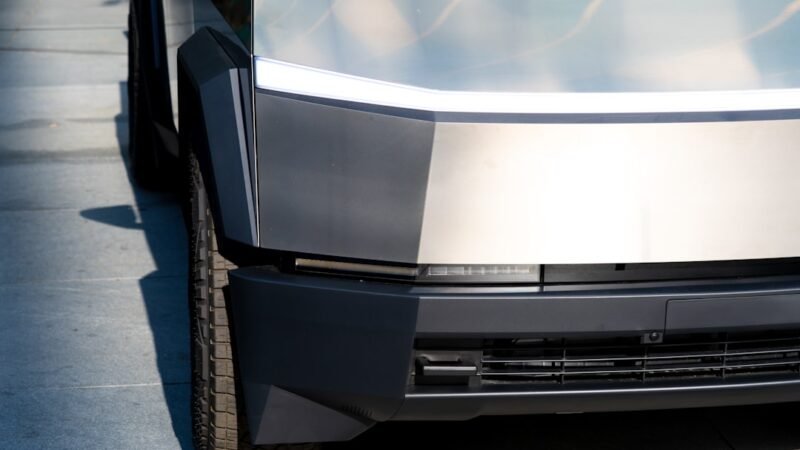 370 Tesla Semi για την Καλιφόρνια από την WattEV