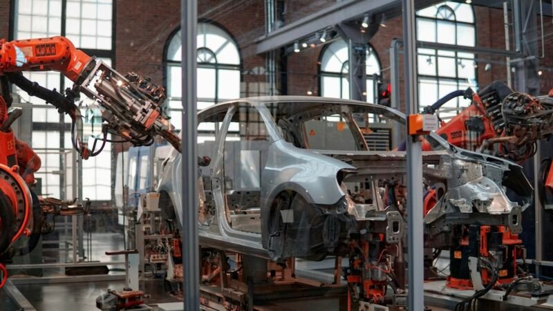 Musk: Σε προχωρημένη φάση το Tesla των 25.000 ευρώ