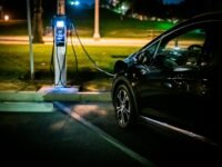 Πέντε χρόνια ΔΕΗ blue: 3.300+ σημεία φόρτισης στην Ελλάδα και επέκταση στη ΝΑ Ευρώπη