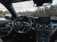 Tesla FSD στην ΕΕ: Η ψηφοφορία δεν αναμένεται πριν τον Δεκέμβριο